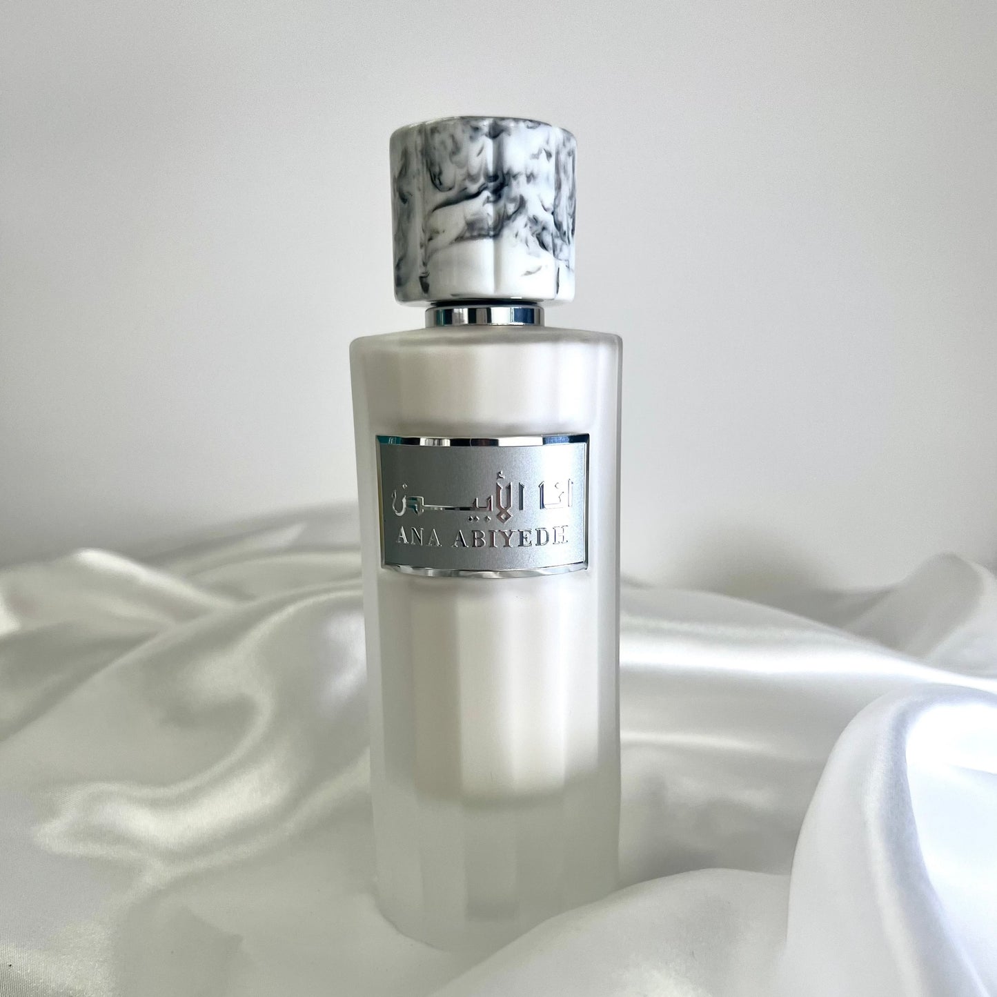 Ana abiyedh musk water ard al zafaraan dupe erba pura musk water. Missluxurious